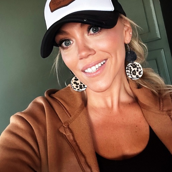 Meet your Posher, Kimberly - Picture 15 of 17